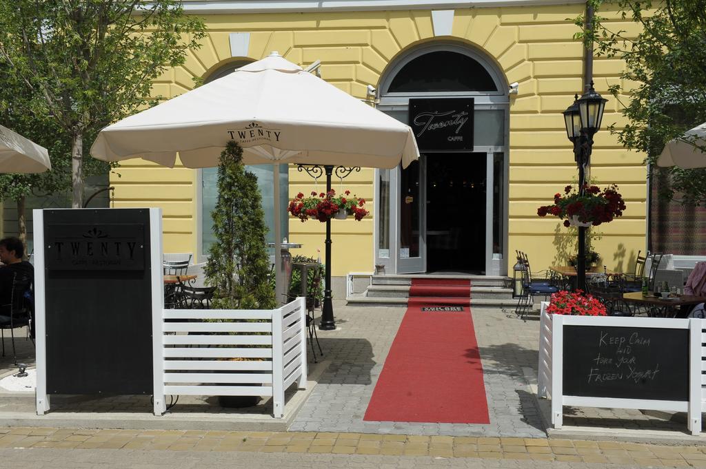 Bed&Breakfast Twenty Kikinda Exterior foto